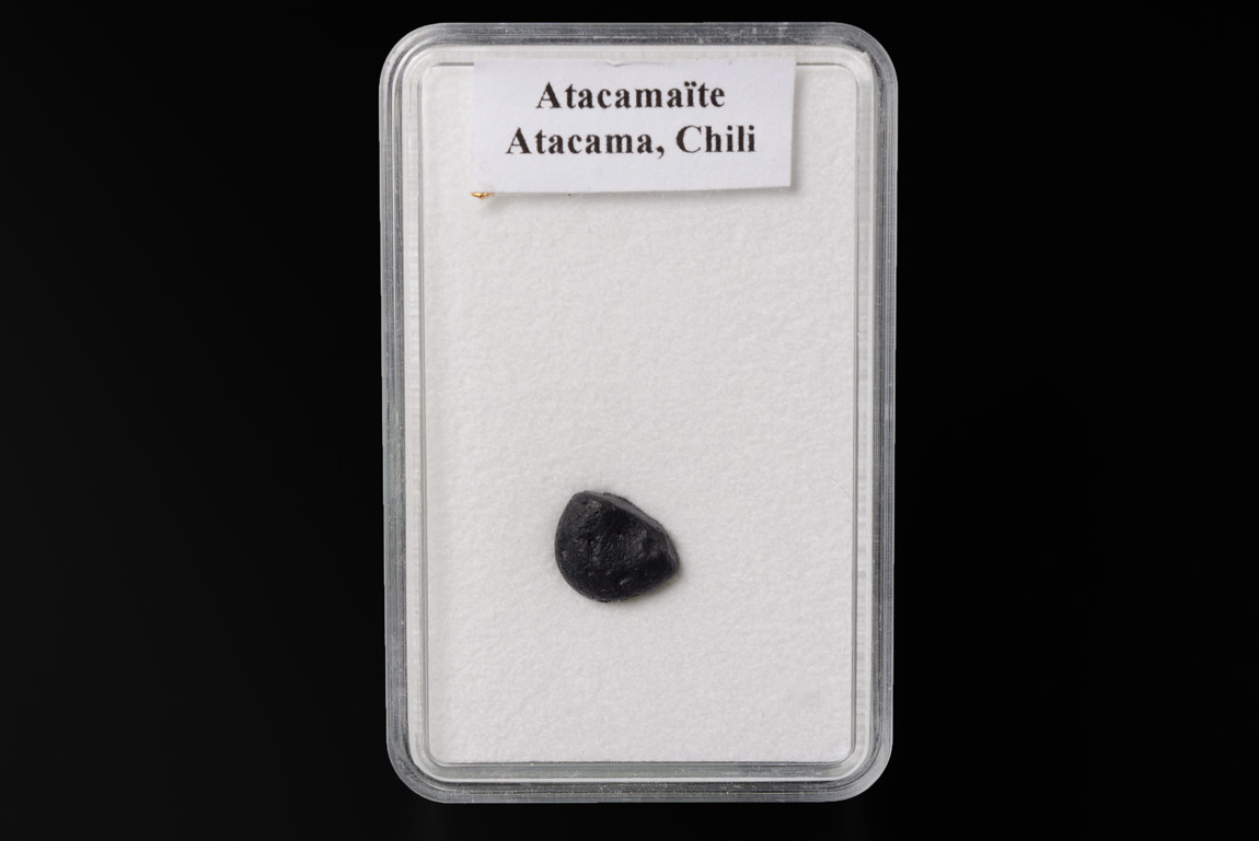 Impactite Atacamaïte